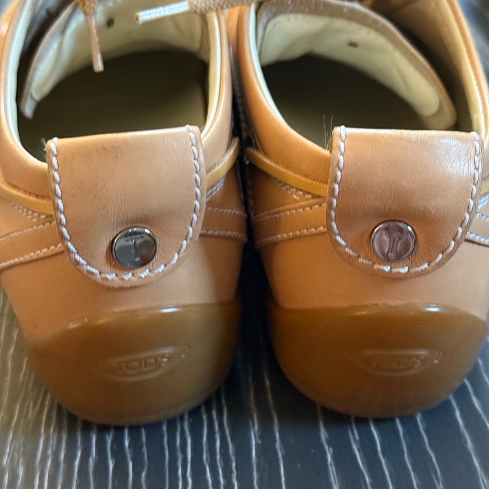 Tod's Tan Leather Flats almost new - Picture 6 of 9